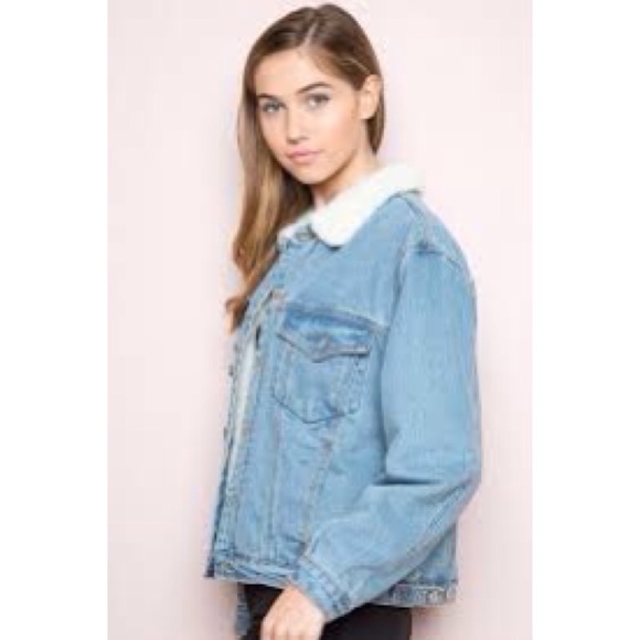 Brandy Melville Shaine Sherpa Lined 